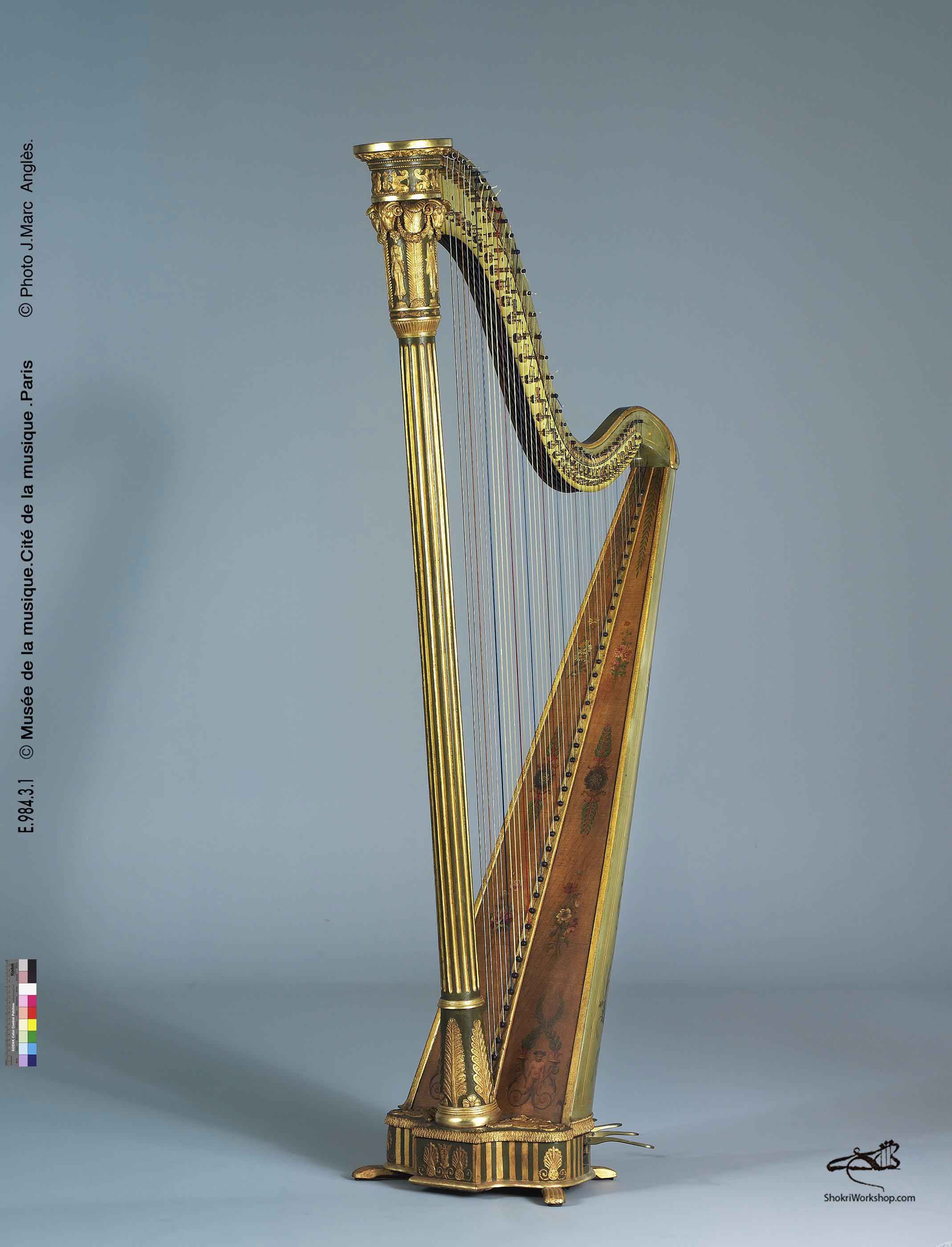 Harpe à simple mouvement
