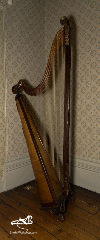 Welsh triple harp