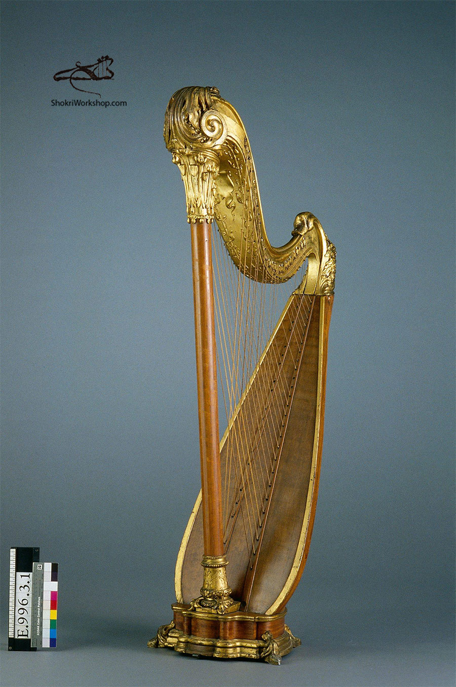 Harpe chromatique dite harpe-luth