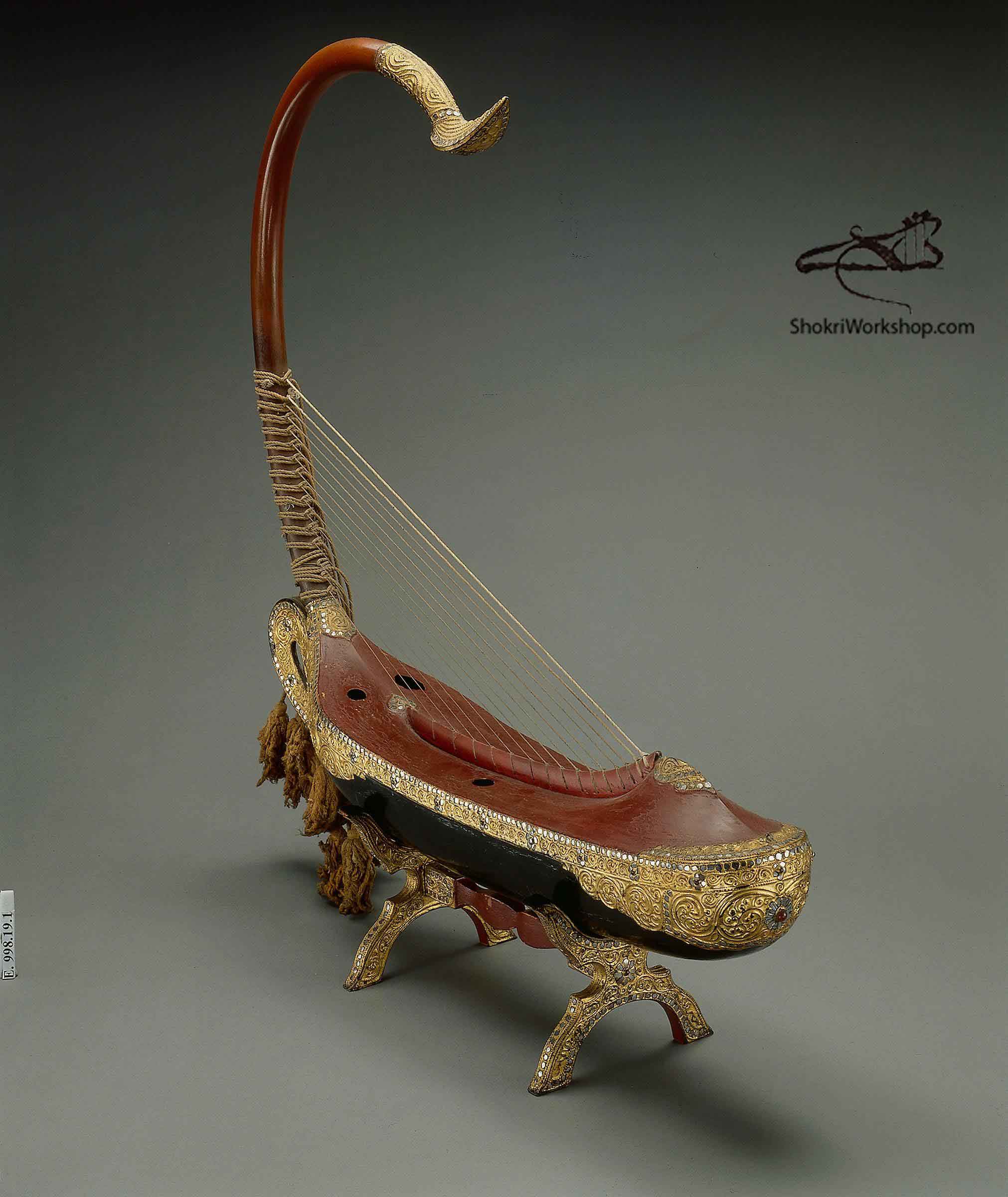 Harpe arquée "saung-gaunk"